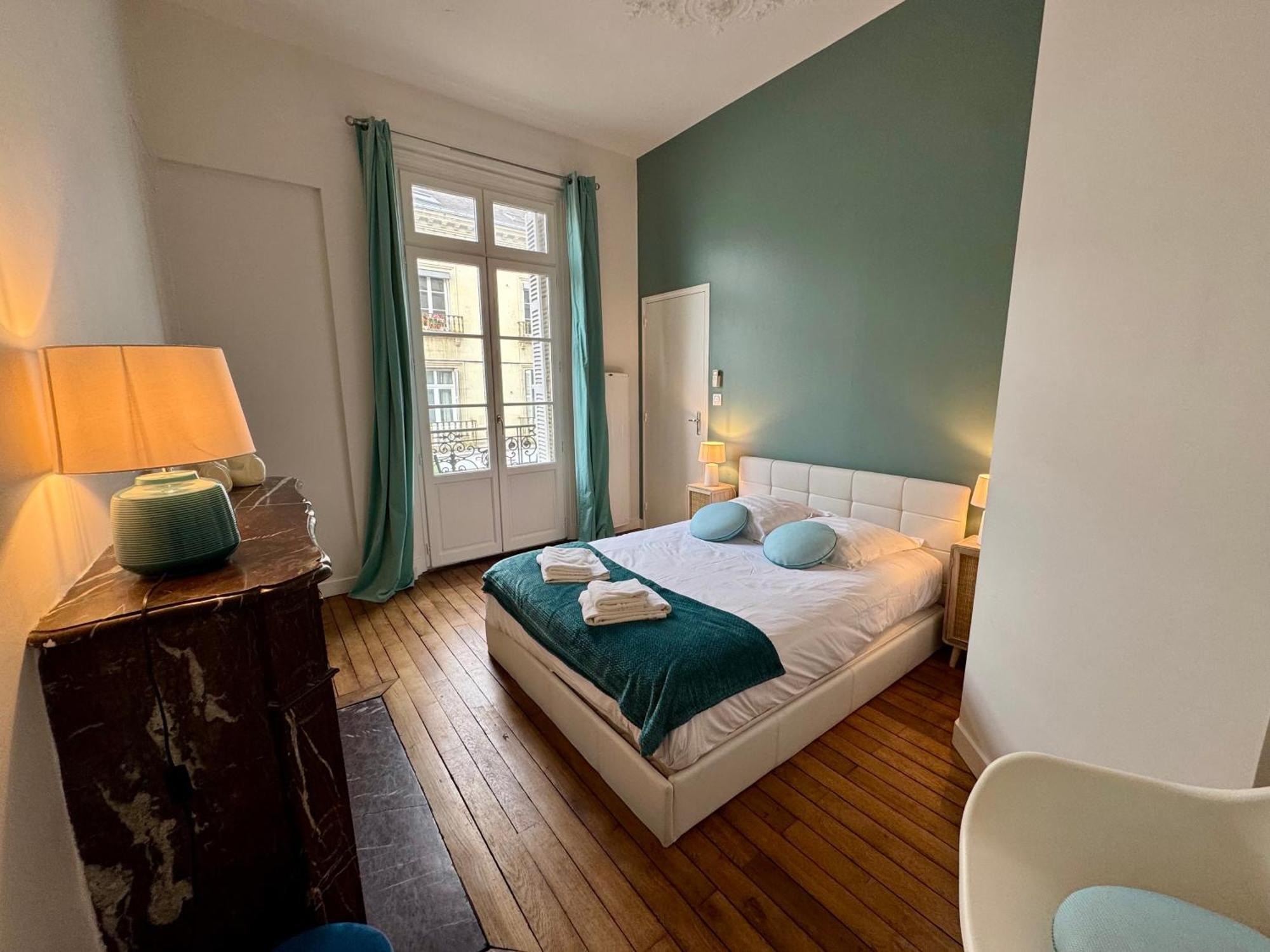 Les Lys D'or Apartment